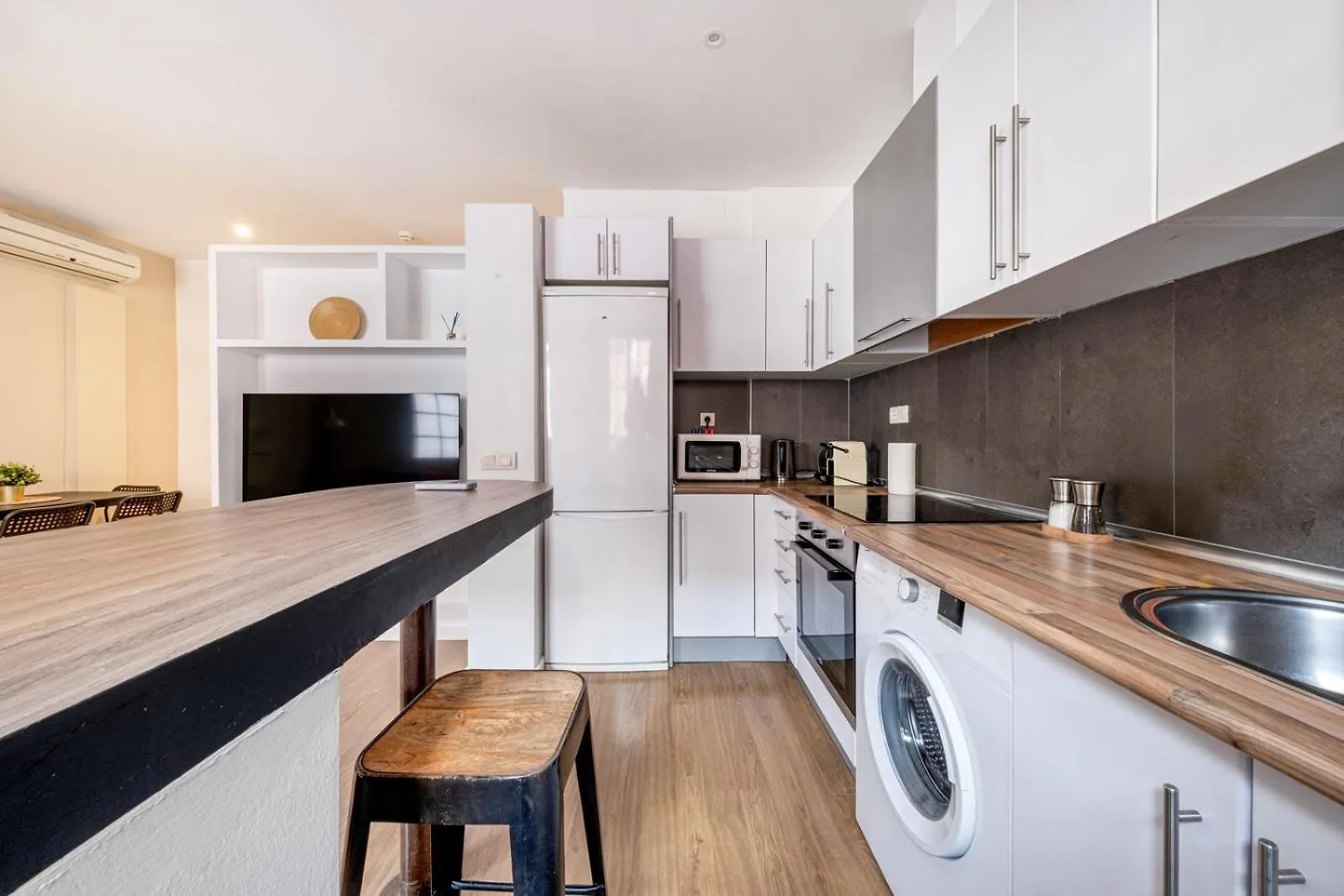 Caliu Apartments Barcelona - Fira L'Hospitalet de Llobregat 0*,  Spagna