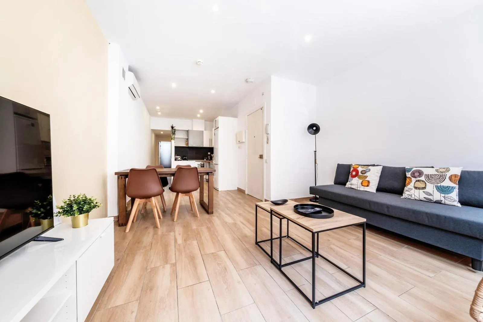 Caliu Apartments Barcelona - Fira L'Hospitalet de Llobregat 0*,  Spain